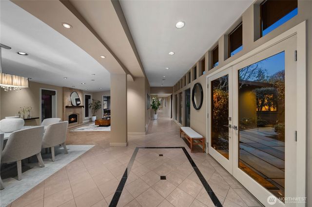 3215 78th Place NE, Medina, WA 98039