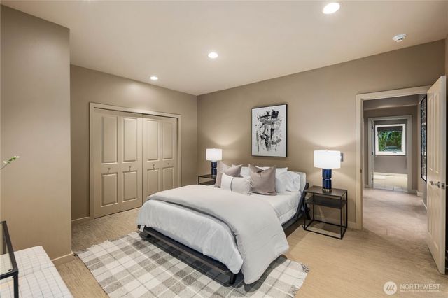 3215 78th Place NE, Medina, WA 98039