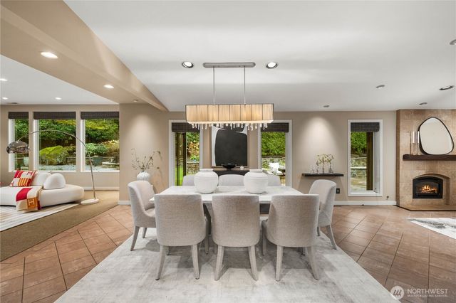 3215 78th Place NE, Medina, WA 98039