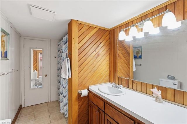 615 12th ST, Virginia Beach, VA 23451