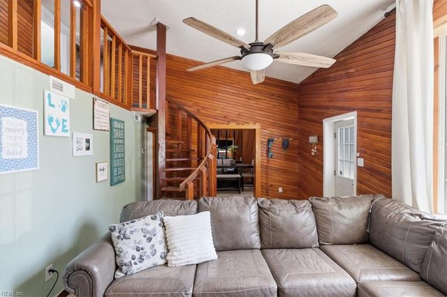 615 12th ST, Virginia Beach, VA 23451