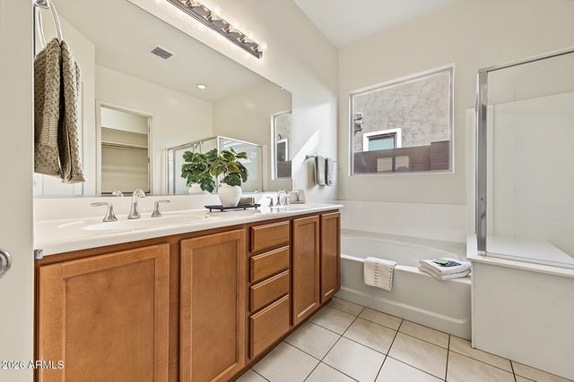 2662 E LA COSTA Drive, Gilbert, AZ 85298