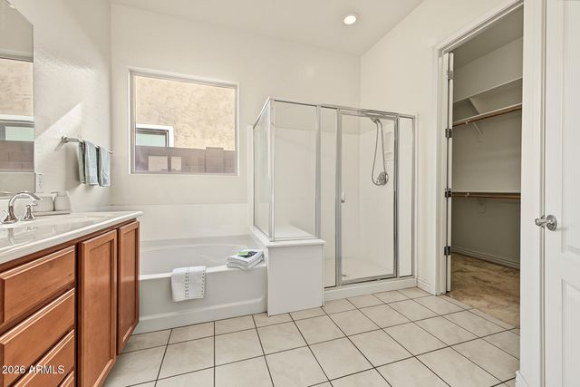 2662 E LA COSTA Drive, Gilbert, AZ 85298
