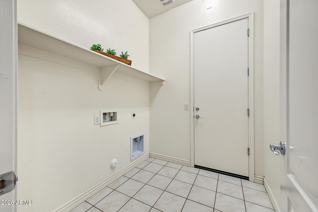 2662 E LA COSTA Drive, Gilbert, AZ 85298