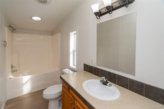 79 Stern Scenic Drive, Middletown, NY 10940