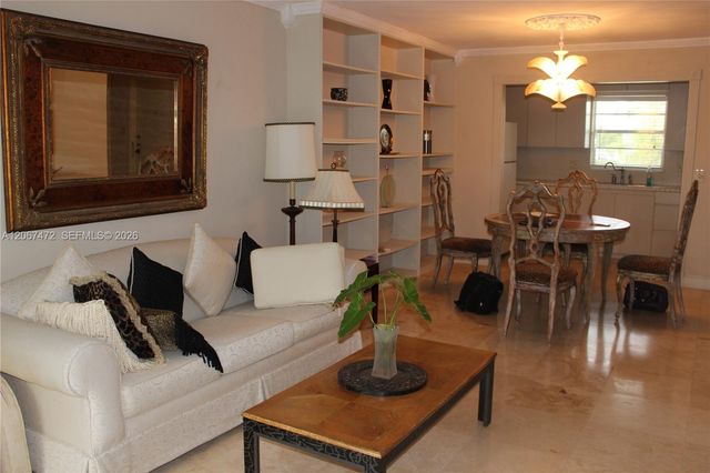 7550 SW 82nd Street F204, Miami, FL 33143