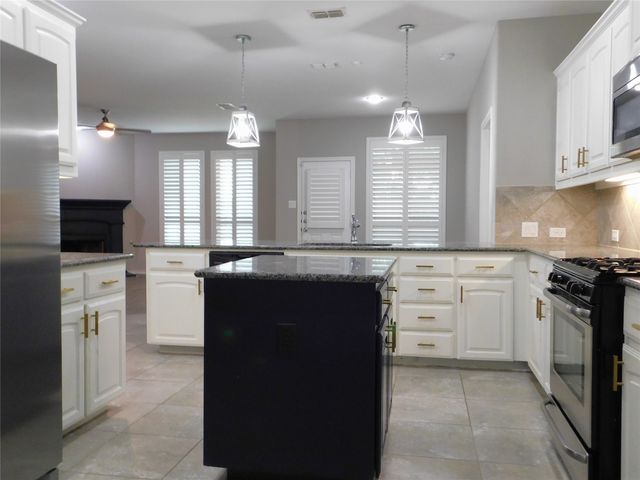 2401 Windhaven Drive, Denton, TX 76210