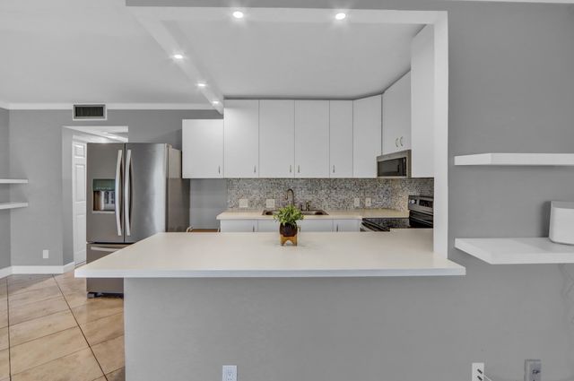 265 Preston G Way 265, Boca Raton, FL 33434