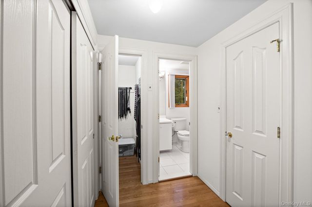 123 Old Post Drive, Hauppauge, NY 11788