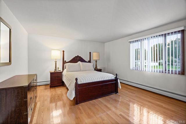 123 Old Post Drive, Hauppauge, NY 11788