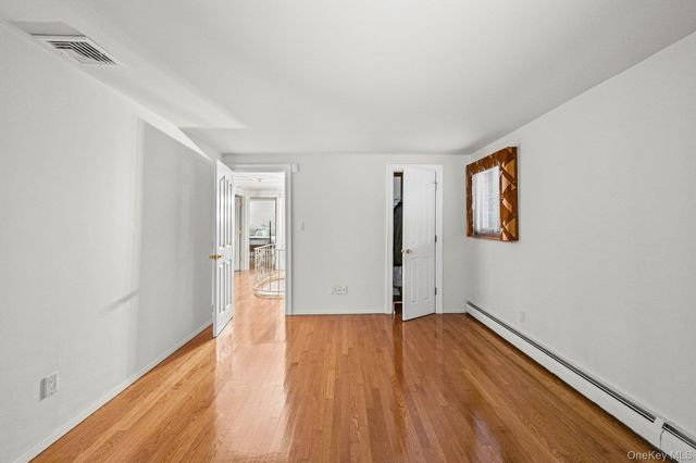 123 Old Post Drive, Hauppauge, NY 11788