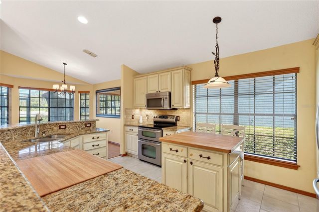 1098 PIEDMONT OAKS DRIVE, Apopka, FL 32703