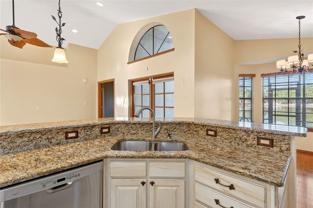 1098 PIEDMONT OAKS DRIVE, Apopka, FL 32703