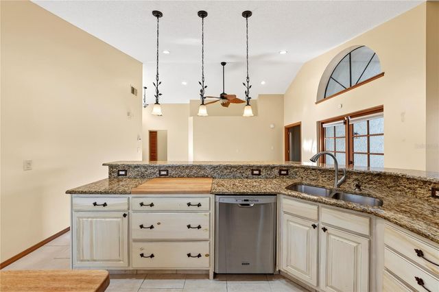 1098 PIEDMONT OAKS DRIVE, Apopka, FL 32703