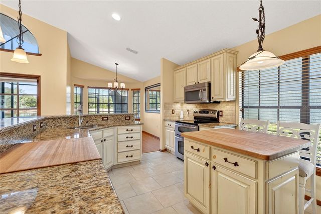 1098 PIEDMONT OAKS DRIVE, Apopka, FL 32703