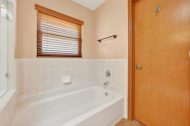 1098 PIEDMONT OAKS DRIVE, Apopka, FL 32703