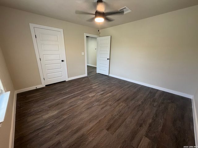 505 NOTTINGHAM DR, Poteet, TX 78065