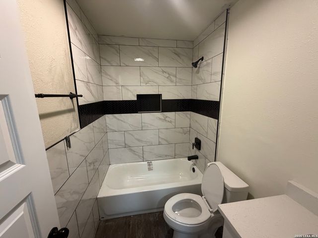 505 NOTTINGHAM DR, Poteet, TX 78065