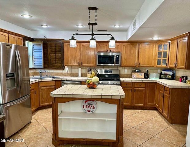 12716 TIERRA AURORA Drive, El Paso, TX 79938