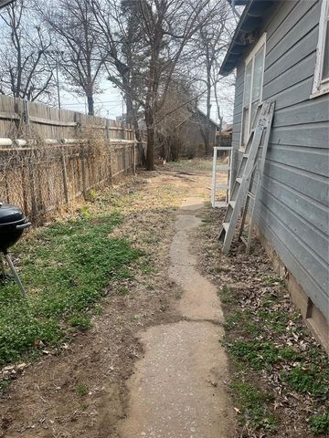 6908 NW 42nd Street, Bethany, OK 73008