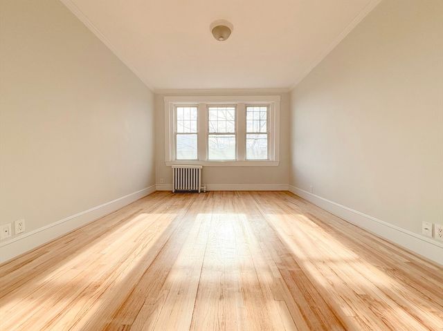 56 Selkirk Rd 8, Boston, MA 02135