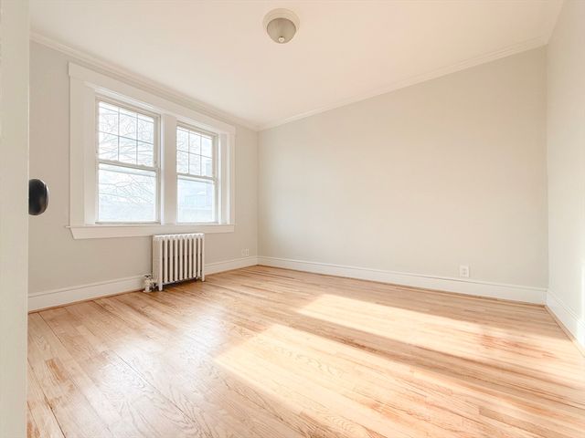 56 Selkirk Rd 8, Boston, MA 02135