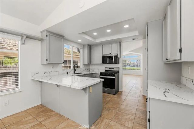 24352 Via Briones, Murrieta, CA 92562