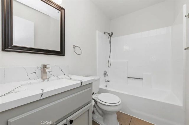 24352 Via Briones, Murrieta, CA 92562