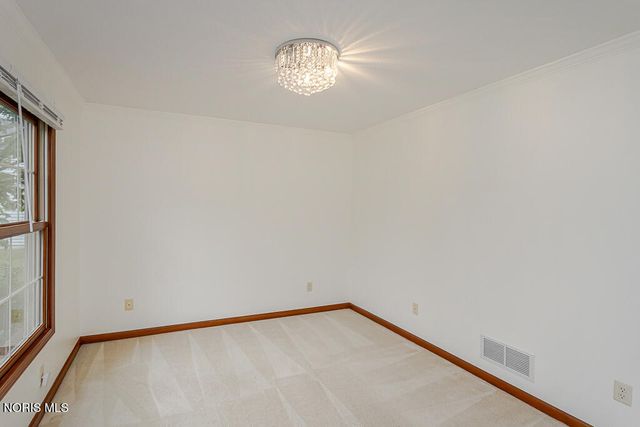 7817 Hawkins Court, Sylvania, OH 43560