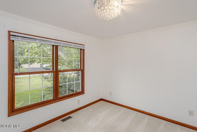 7817 Hawkins Court, Sylvania, OH 43560