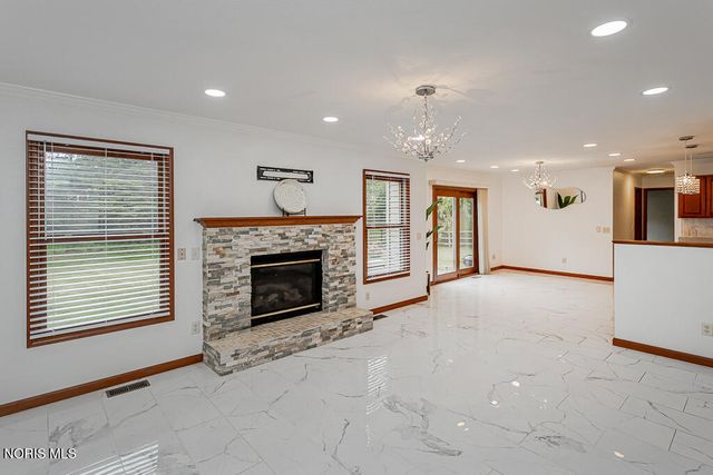 7817 Hawkins Court, Sylvania, OH 43560
