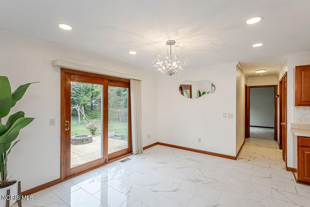 7817 Hawkins Court, Sylvania, OH 43560