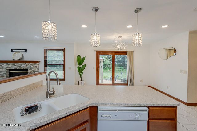 7817 Hawkins Court, Sylvania, OH 43560