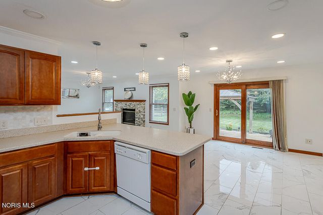 7817 Hawkins Court, Sylvania, OH 43560