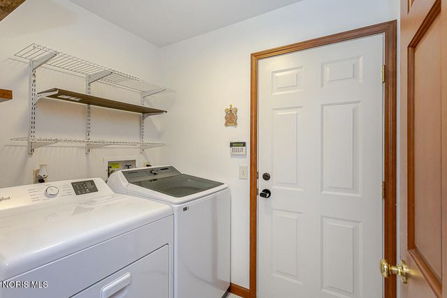 7817 Hawkins Court, Sylvania, OH 43560