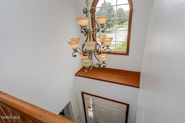 7817 Hawkins Court, Sylvania, OH 43560