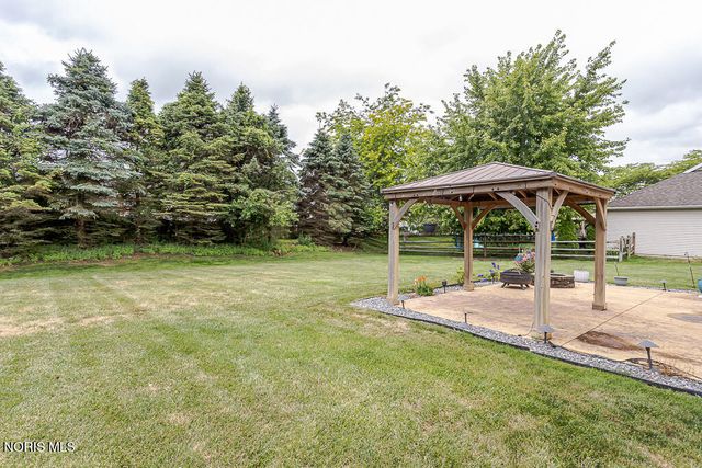 7817 Hawkins Court, Sylvania, OH 43560