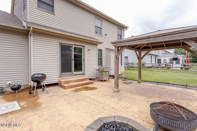 7817 Hawkins Court, Sylvania, OH 43560