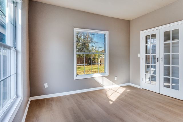 3304 Frazier Avenue, Fort Worth, TX 76110