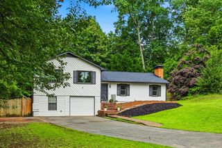4370 Old Mabry Lane NE, Roswell, GA 30075