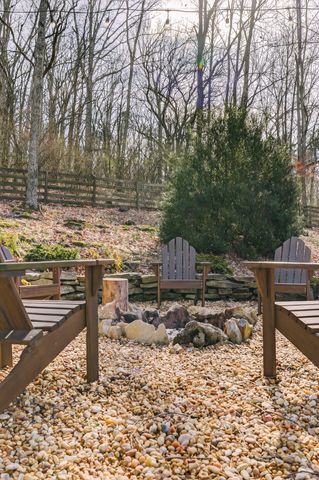 1003 Perkins Ln, Franklin, TN 37069