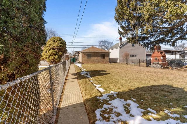 4024 Grove Avenue, Stickney, IL 60402