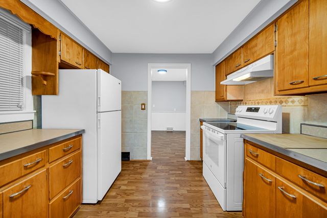 600 W North Street, Crown Point, IN 46307