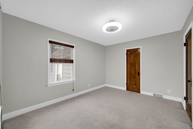 600 W North Street, Crown Point, IN 46307