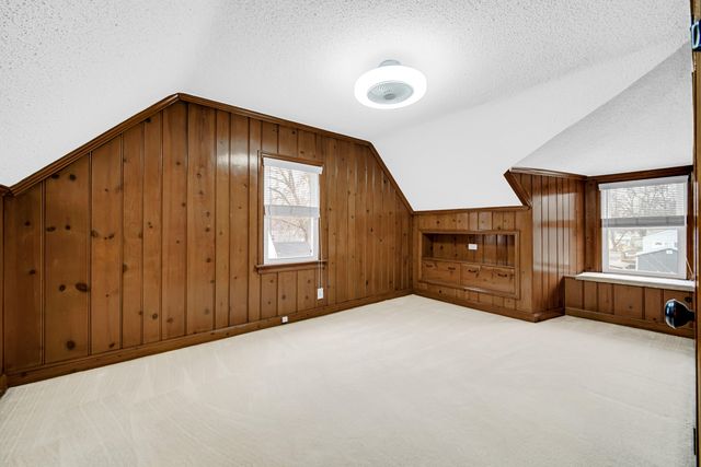 600 W North Street, Crown Point, IN 46307