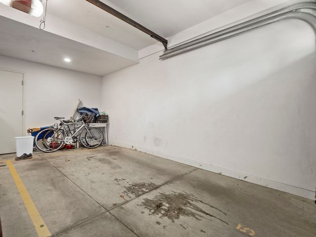 525 E 1st St PH5, Boston, MA 02127