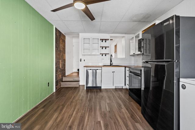 328 E 6TH AVE, Conshohocken, PA 19428