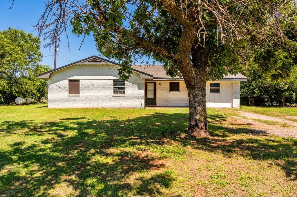 2120 E Robberts Avenue, Kingfisher, OK 73750