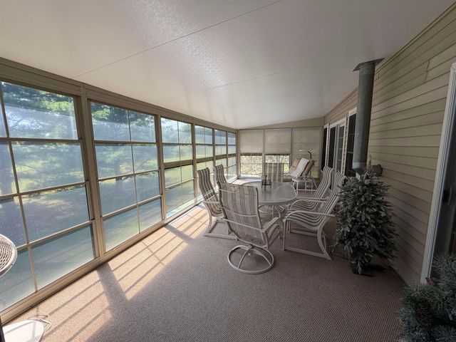 12 Twin Pond Circle, Exeter, NH 03833