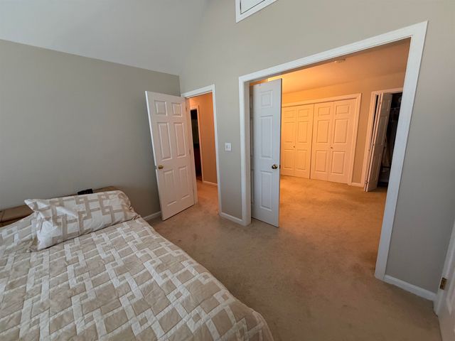 12 Twin Pond Circle, Exeter, NH 03833